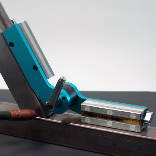 Állítható szögű, kapcsolható rögzítőmágnes alkalmazása Strong Hand Tools – Állítható szögű, kapcsolható rögzítőmágnes alkalmazása