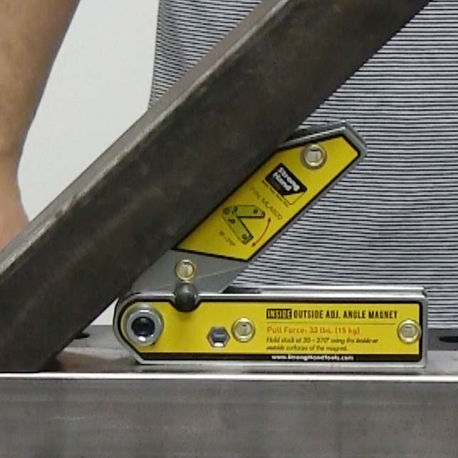 Strong Hand Tools – Állítható szögű mágneses külső-belső derékszög alkalmazása