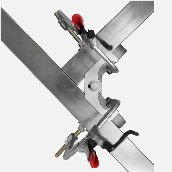 Strong Hand Tools – JointMaster PT sarokrögzítő fogó alkalmazása